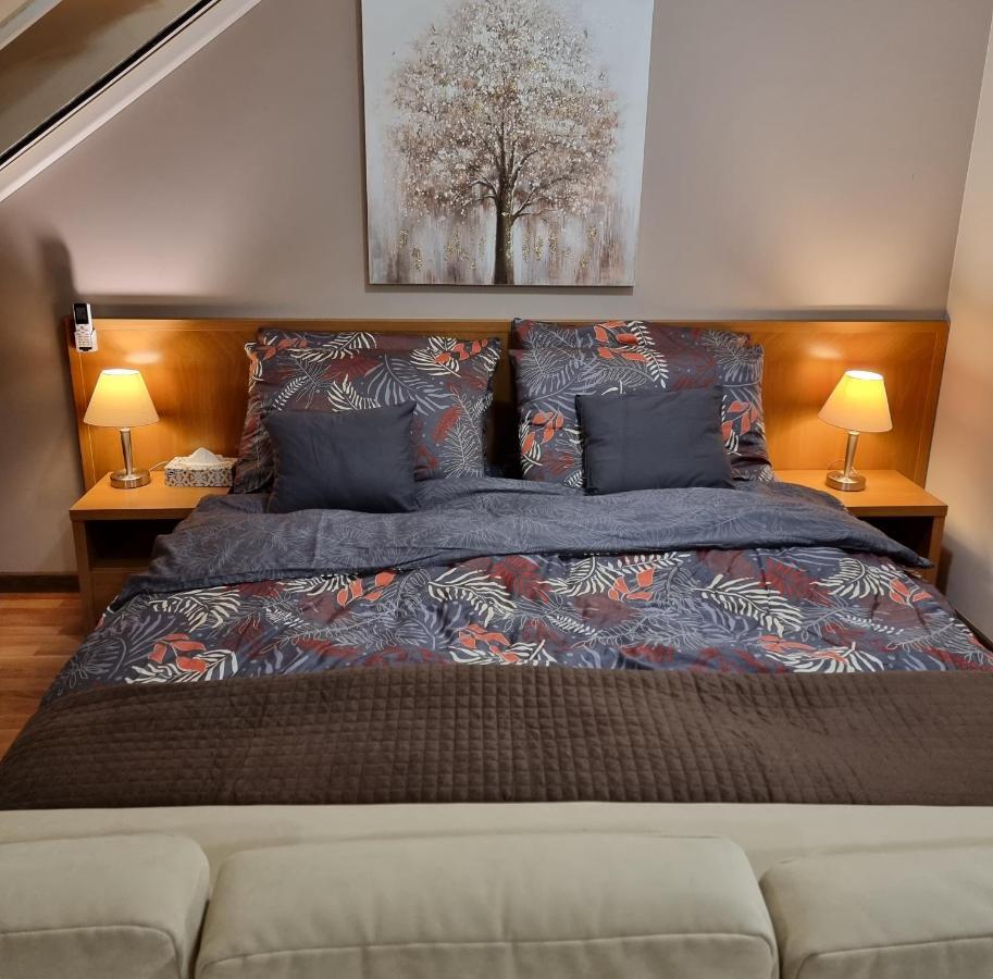 Relax Wellness Manzard Hajduszoboszlo Appartamento Esterno foto