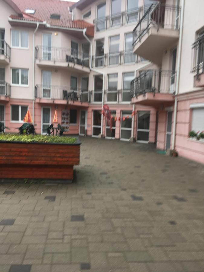 Relax Wellness Manzard Hajduszoboszlo Appartamento Esterno foto