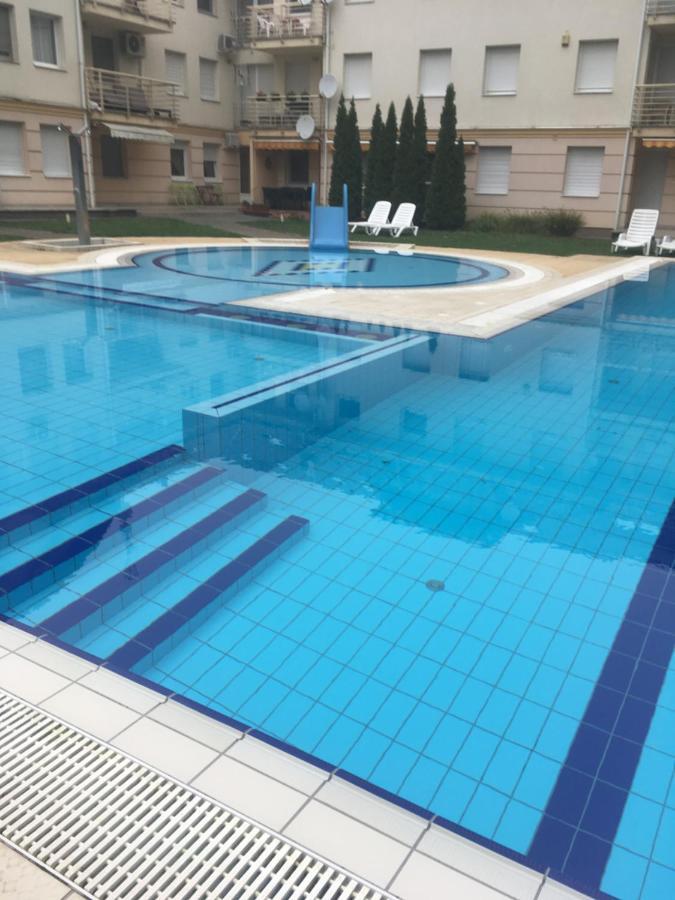 Relax Wellness Manzard Hajduszoboszlo Appartamento Esterno foto