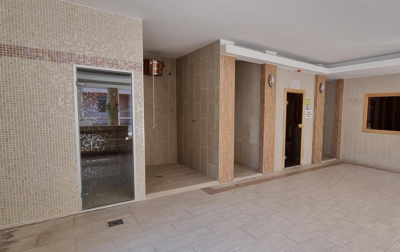 Relax Wellness Manzard Hajduszoboszlo Appartamento Esterno foto